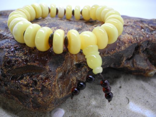 Natural Baltic amber bracelet BRA21