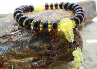 Natural Baltic amber bracelet BRA20